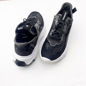 SOREL Black White Kinetic Breakthru Day Lace Ip Sneakers Tennis Shoes Size 8